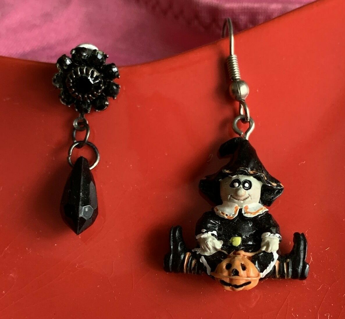 Gothic Spooky Halloween Onyx Bling Set Of 2 Mismatched Earrings Witch ❤️tb5m