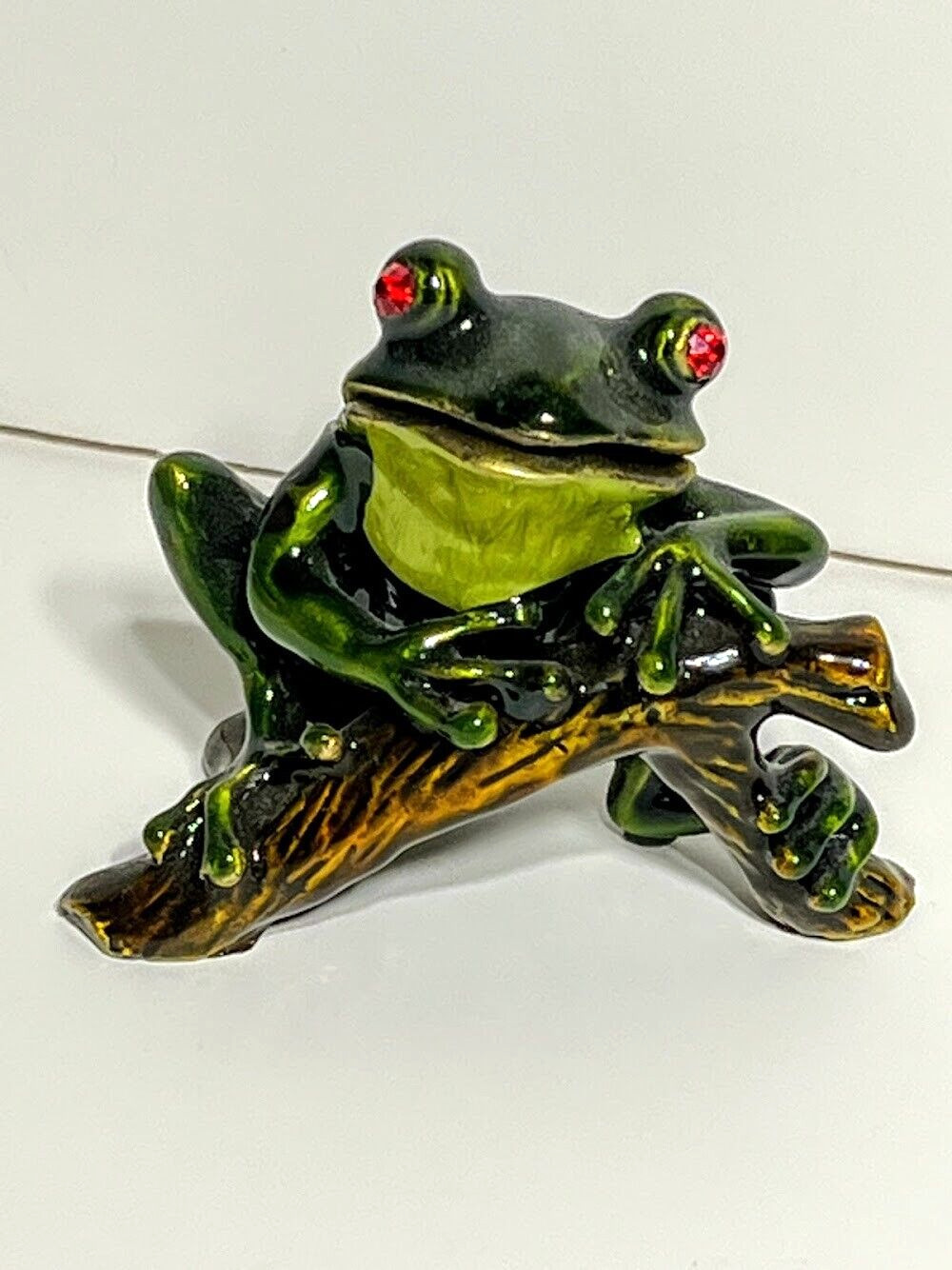 Tree Frog Metal Jewelry Trinket Hinged Box Collectible Frog Box